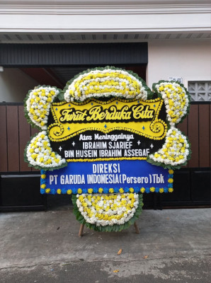 Papan Bunga Duka di Pinaesaan